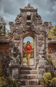Balinese traditional costume photoshoot