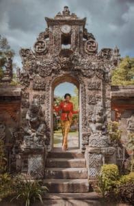 Balinese traditional costume photoshoot